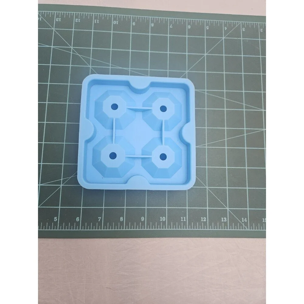 Silicone Ice Cube Diamond Shape Ice Tray